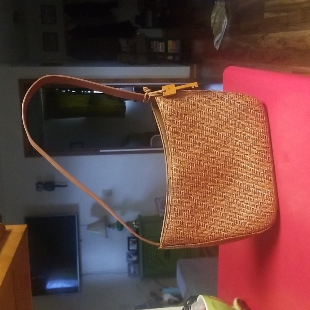 Vintage woven Fossil bag